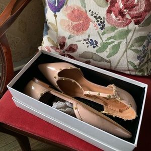 halogen olson blush stud pointed to T strap flats